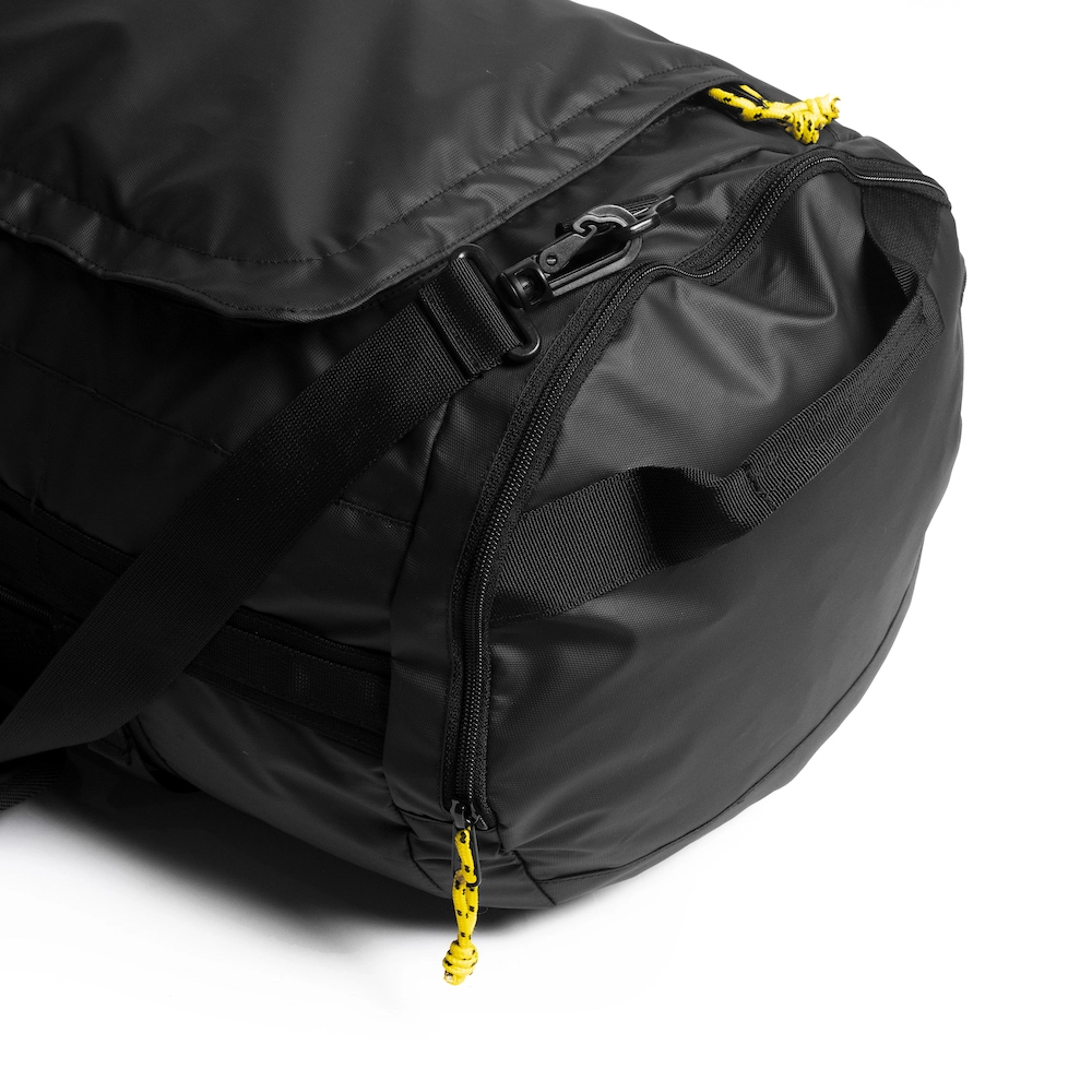 Pinnion Hybrid Duffle Bag - Image 7