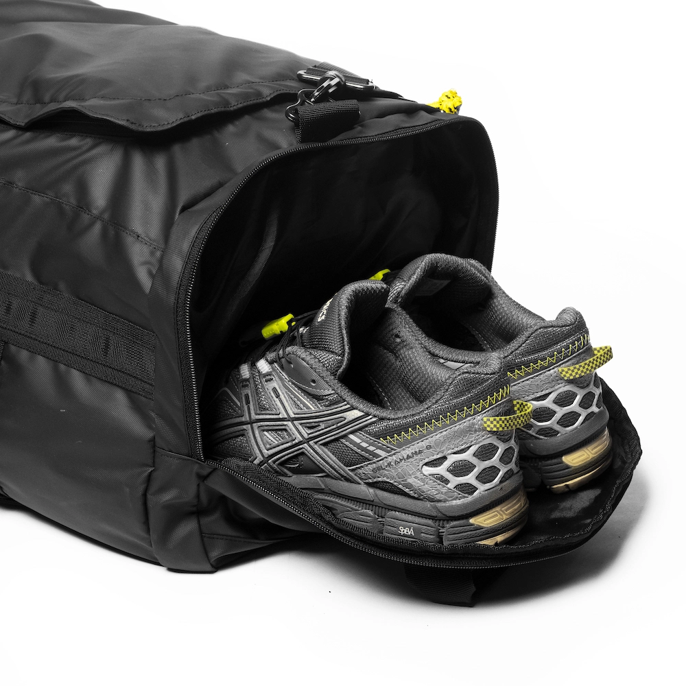 Pinnion Hybrid Duffle Bag - Image 10