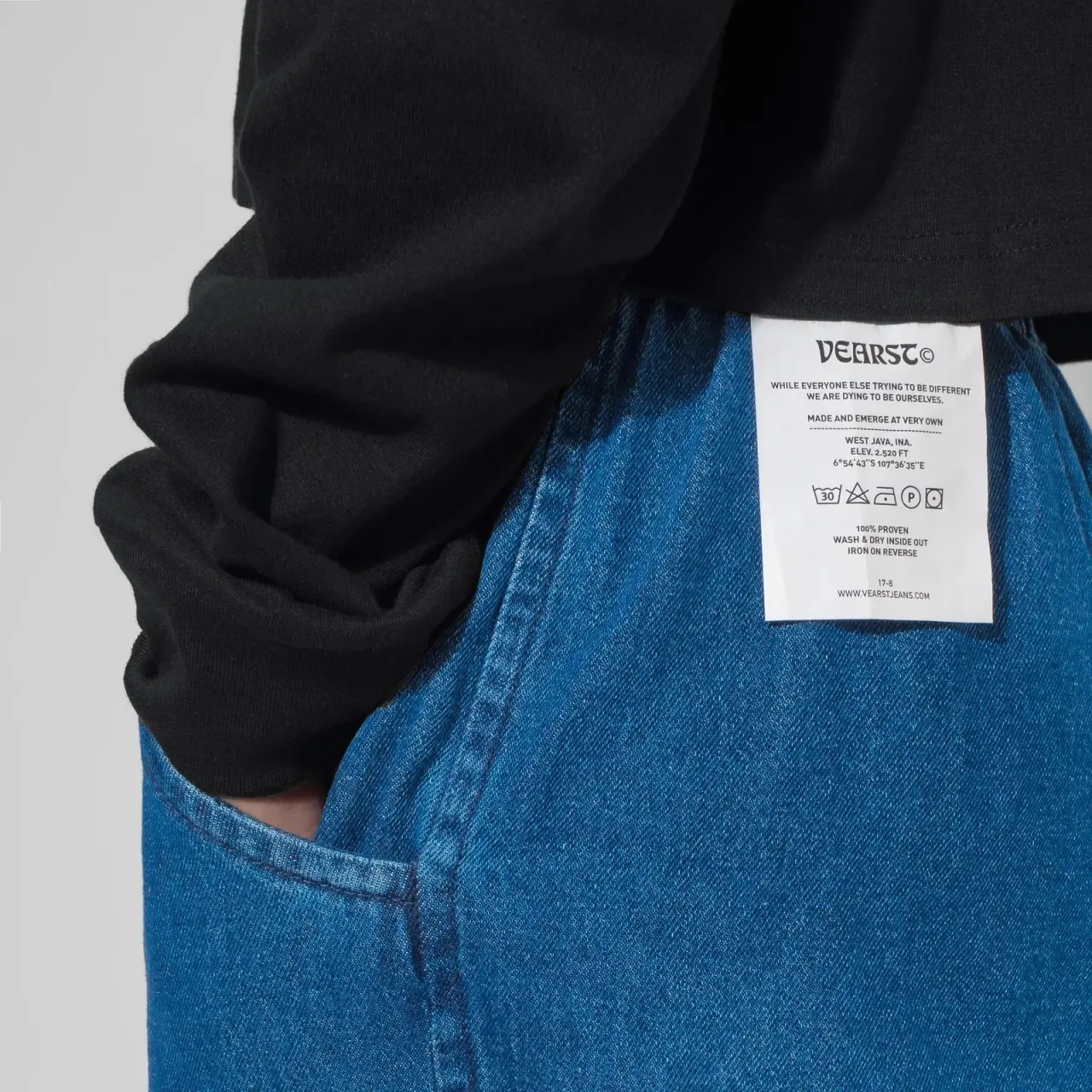 Rops Crop Top Black - Image 4