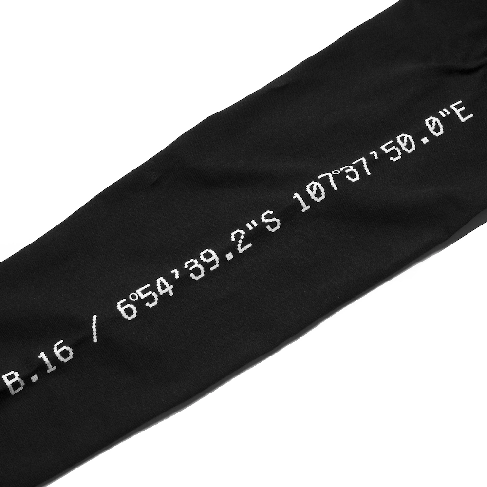 Service Black - Image 4