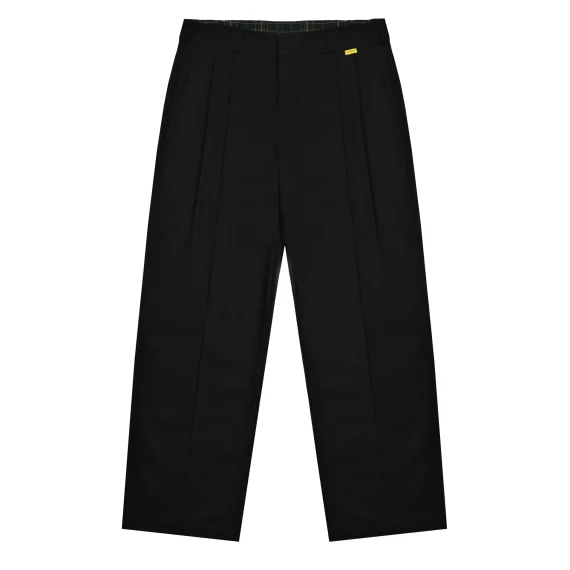 Evert Pleated